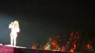Shania Twain "Not Just a Girl" LIVE Debut @ Boots and Hearts August 7, 2022, Ontario, Canada