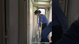 Full Pre-Departure Safety Process How Train Attendants Lock & Secure Carriage Doors