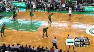 Jeff Teague blows by Brandon Bass