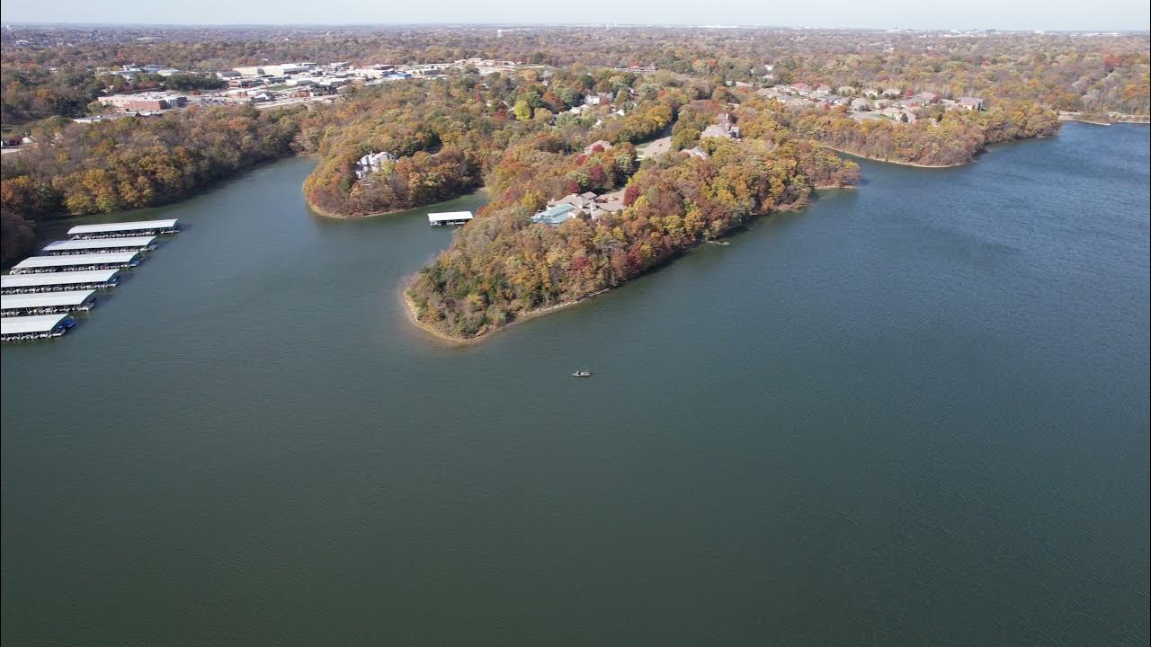 Drone Video of Riss Lake and the City of Parkville Missouri and the