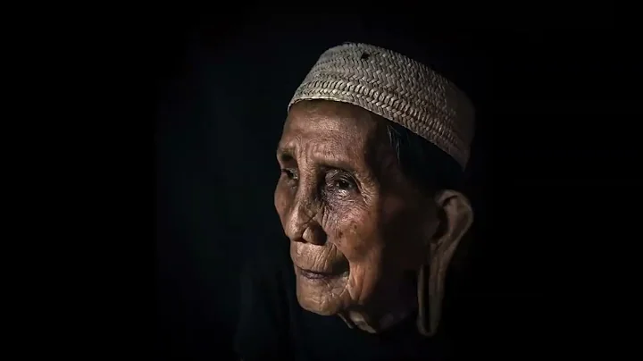 Indonesia Through The Camera Lens  David Metcalf