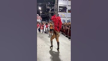 Thumbnail of Rainha Viviane Araújo e a bateria do Salgueiro no Desfile Carnaval 2023