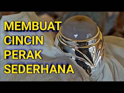 Berburu ring cincin batu mulia. 