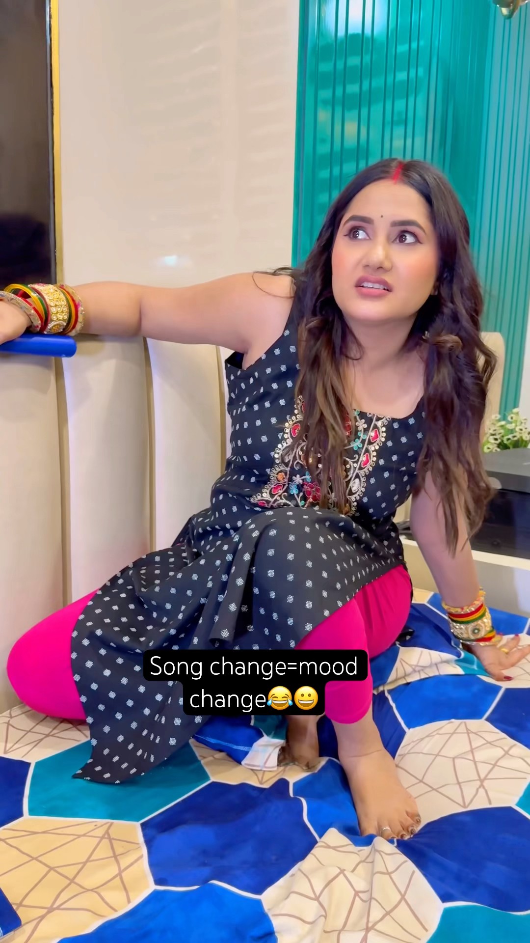 Song change = mood change ? #shorts #diwali #trendingonshorts