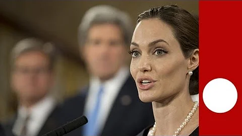 Cancer scare causes Angelina Jolie to have double mastectomy - DayDayNews