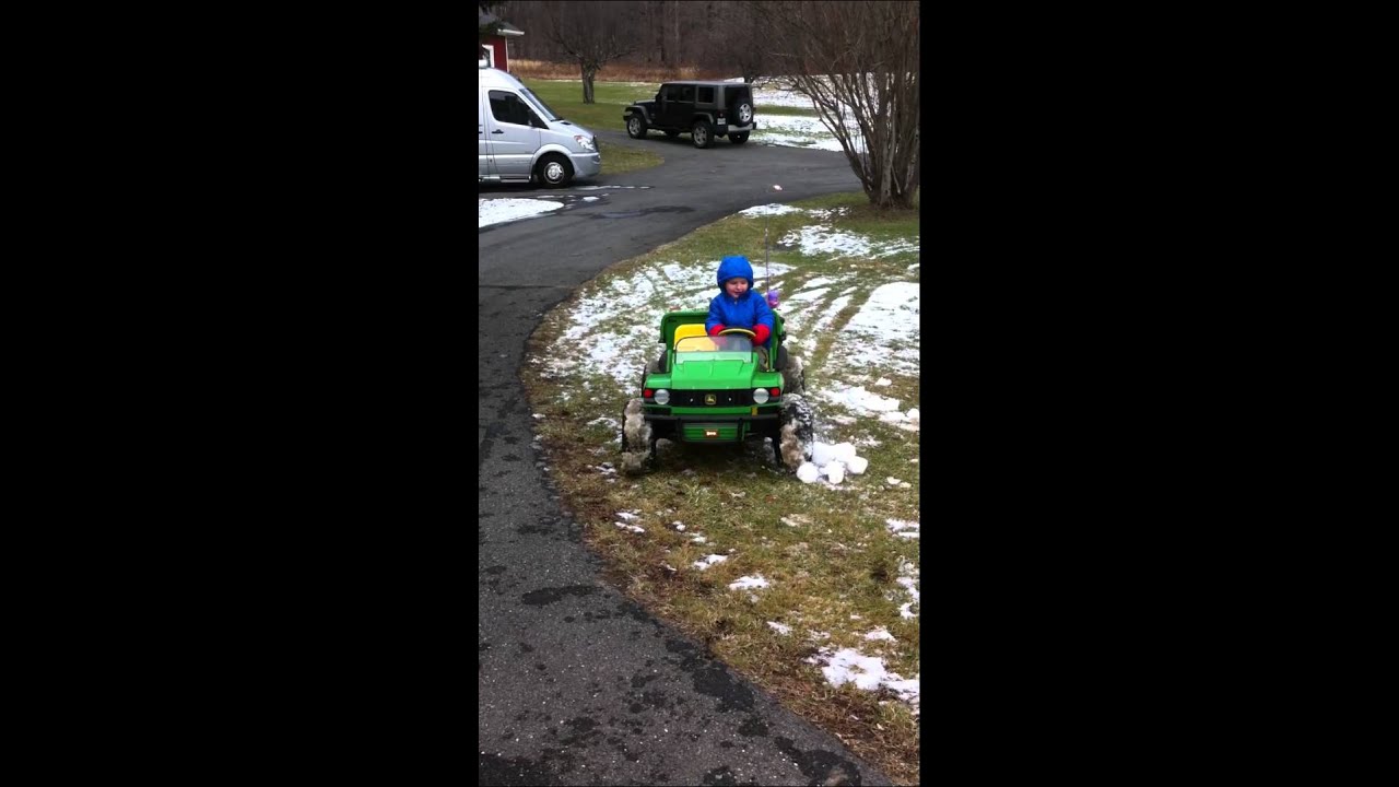 Peg Perego John Deere Gator Goes in Snow with Rubber Tires YouTube