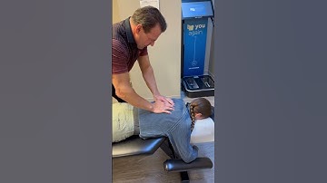 CRAZY Middle Back CRACK You Have to Hear! Instant Relief in Seconds!#asmrsounds#chiropractic