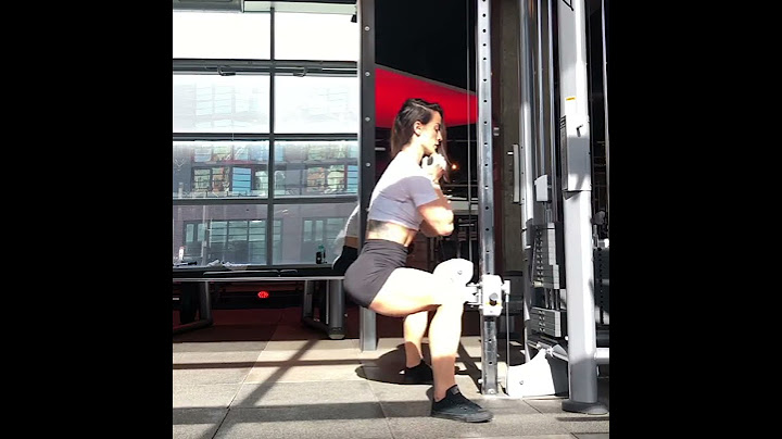 Good mornings with curtsy combo Wide stance goblet squat #top #trend #fitness #bodybuilding #abs