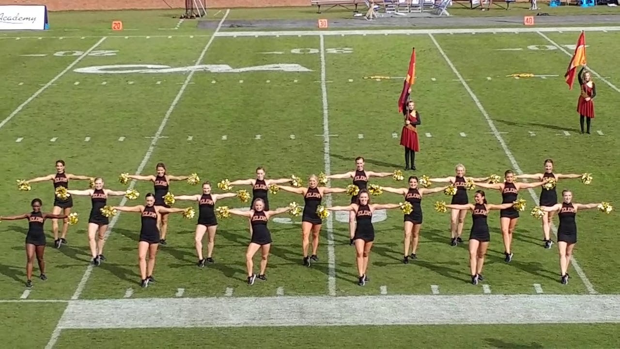 Elon University Dance Team - Halftime Performance 10/20/2018 - YouTube