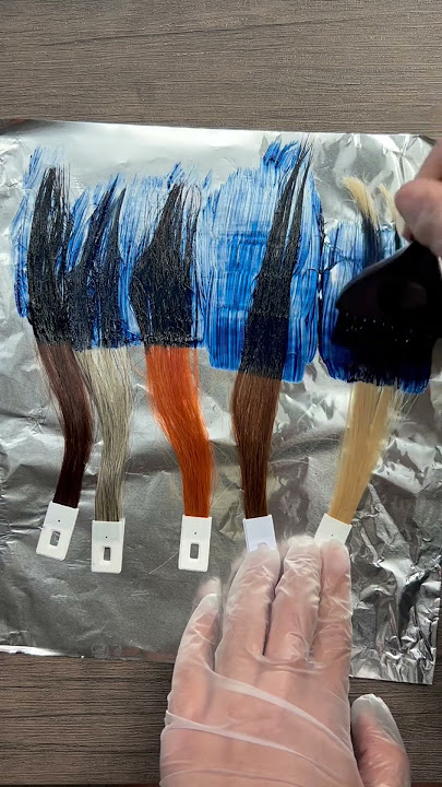 Blue hair dye #BlueHairDye #colorswatch #haircolor #haireducation #diyhair #joico @Joico