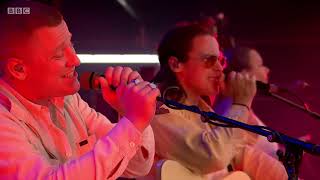 Jungle performs &#39;Cherry&#39; | Glastonbury 2019