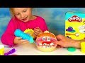 Play Doh Alicia joue au DENTISTE