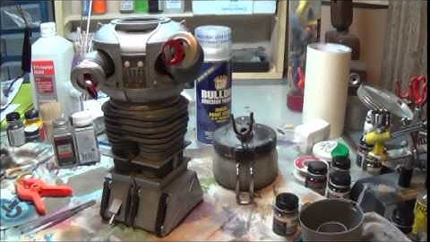 B-9 Robot Build Episode 4