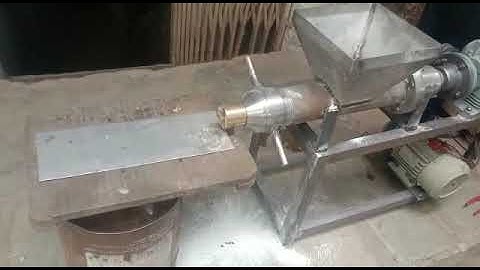 Small soap laundry soap making machine test video Africa Cameroon Nigeria