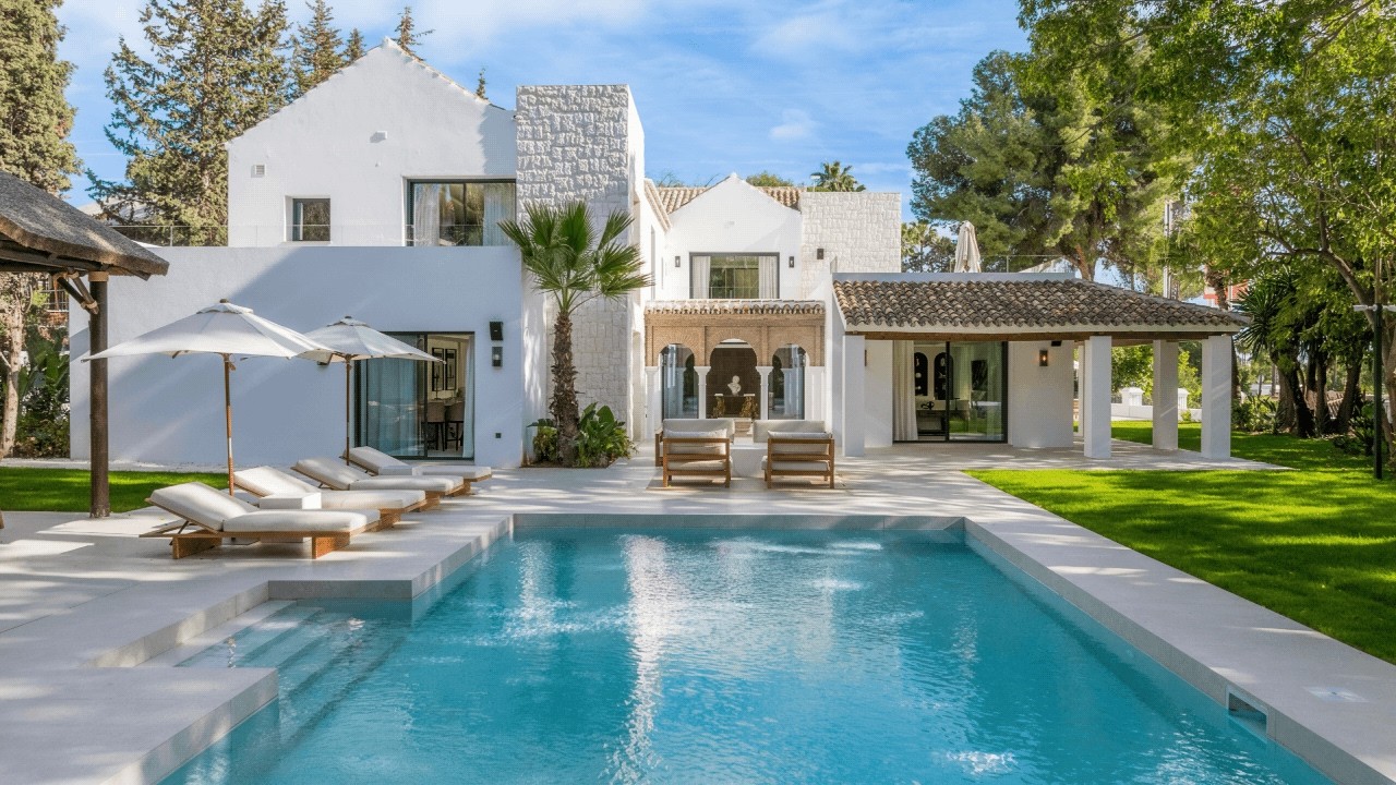 8.300.000€ NUEVA ANDALUCIA Marbella Villa 5 Beds DV2661