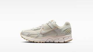 Кроссовки Nike W Zoom Vomero 5 Light Bone Phantom IB8929-003