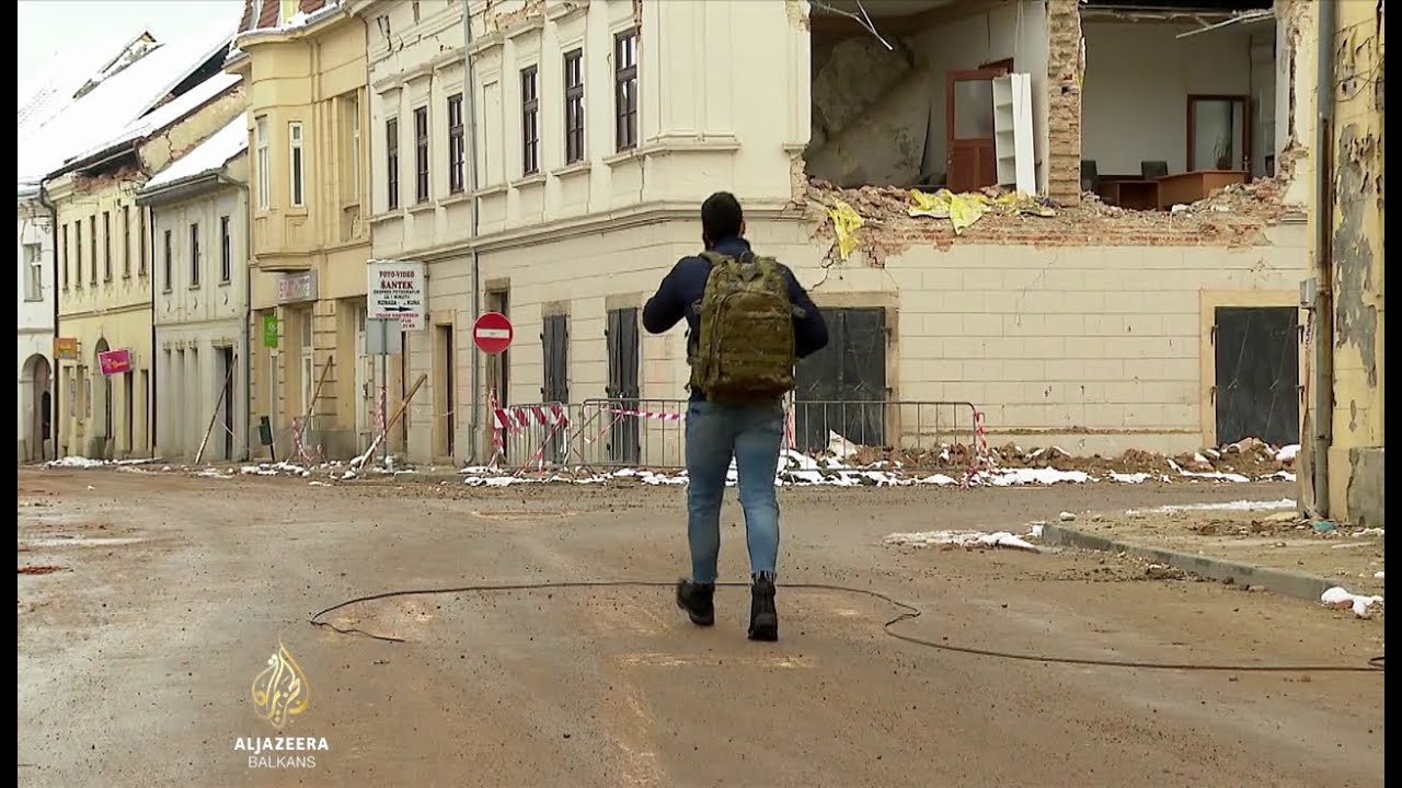 مئات الوظائف مهددة بعد زلزال بيترينيا