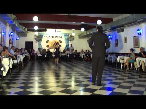 Sin Rumbo milonga de Julio Duplaa bailan Veronica Palacios y Omar Quiroga