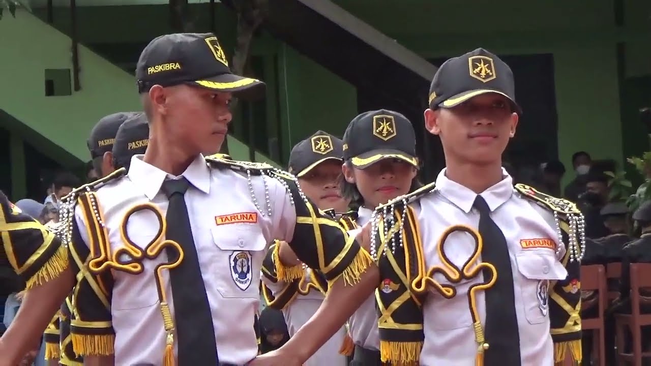 Aksi Team PASKIBRA SMK N 2 SURAKARTA  dalam event  LKBB VISKA 2023