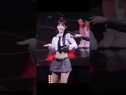 오마이걸 아린  Dolphin 직캠 (OH MY GIRL ARIN)