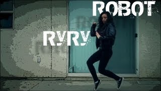 MJZ FILMS | Robot RyRy | SpaceMan by Hardwell | Insane Girl Dance Skills