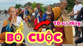 Đầu giờ chiều ở Quảng Trị Thầy Thích Minh Tuệ khất thực đôi chân đất