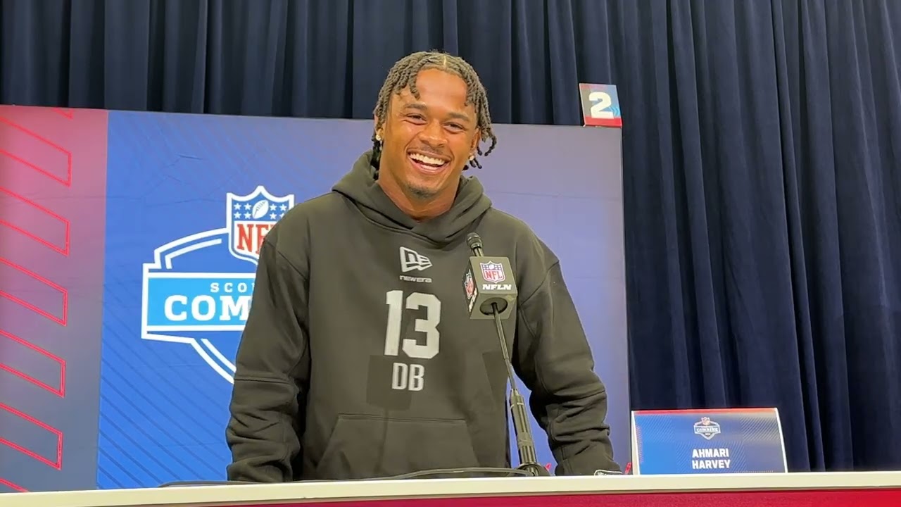 JOL TV: Защитник Технологического института Джорджии Ахмари Харви общается с представителями СМИ ...