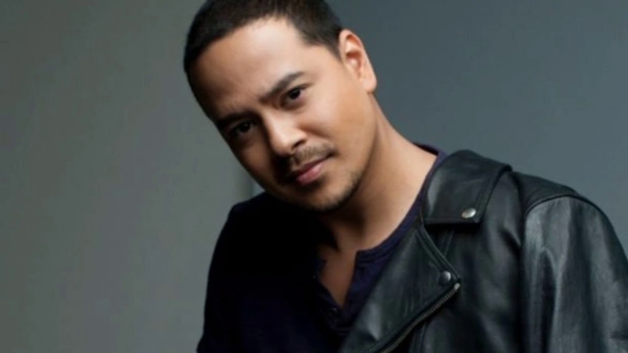 john lloyd cruz semi formal attire