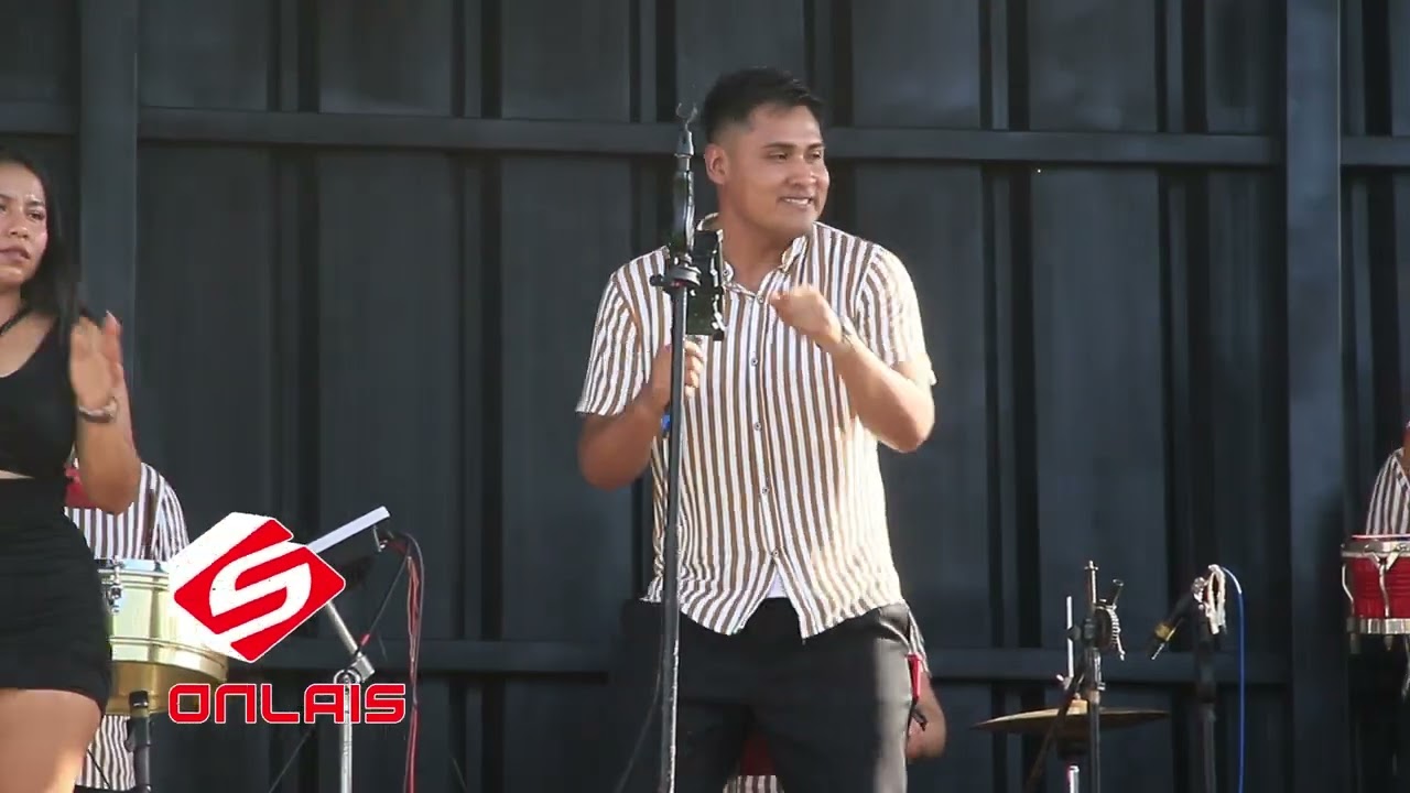 MIX MI VECINA  - GRUPO AZUL ( EN VIVO ) CALLANCA MONSEFU