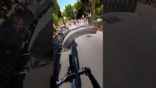 Bike going down hill insane 🤯
