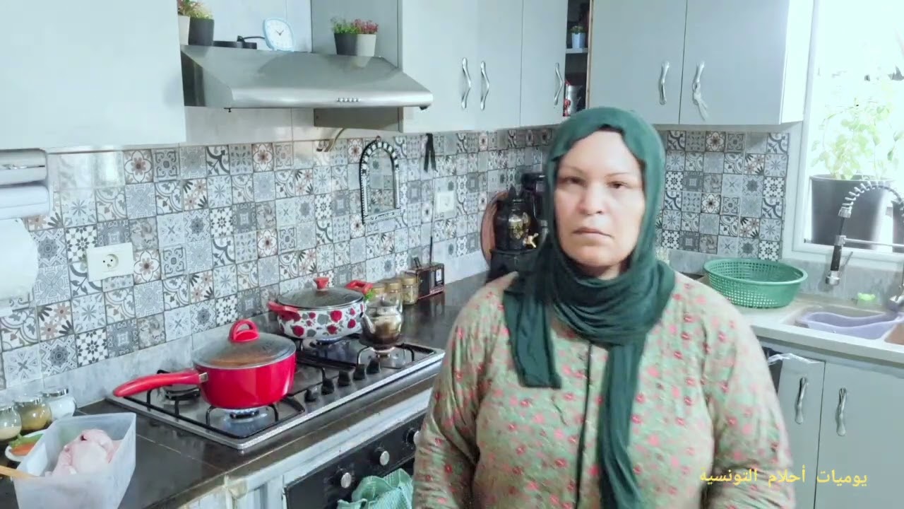 مرت البو خير مني 😢 جاوبتك يااختي 🙄 حسبي الله ونعم الوكيل فيك