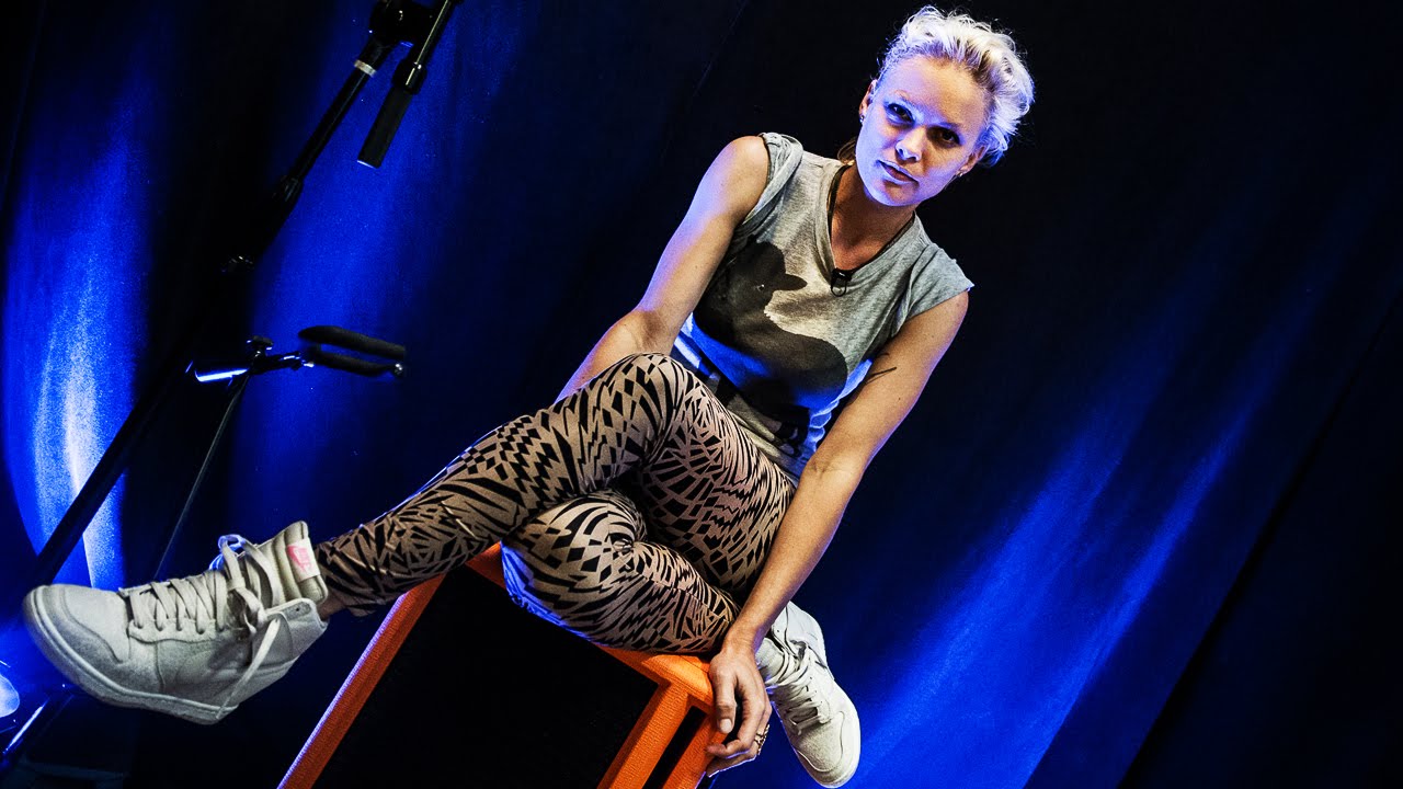 Conway - Take Me Back (Live From Live Nation Labs)