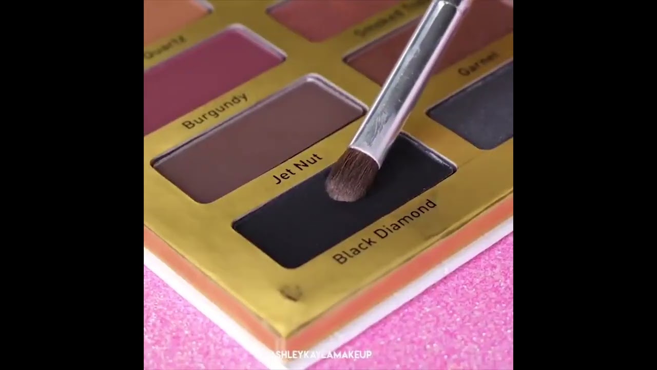 Ayshuu makeup tutorial glitter video subscribe my account every one 🕜🕜