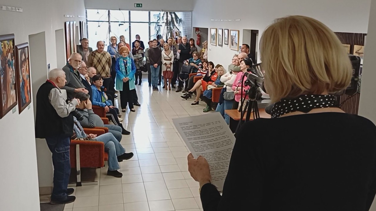 Kollektív tavaszi tárlat nyílt a Polgármesteri Hivatalban