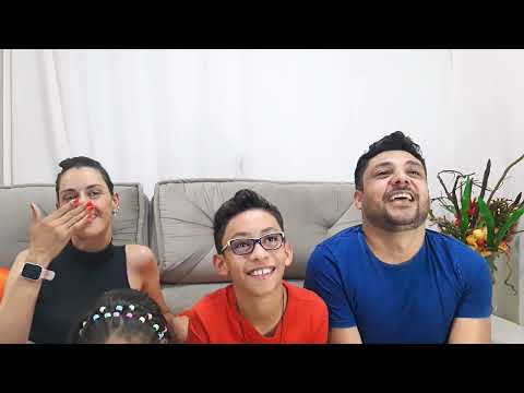leãozinho do Forró e Alejandro Rodrigues e família reação vendo as batalhas no The Voice Kids