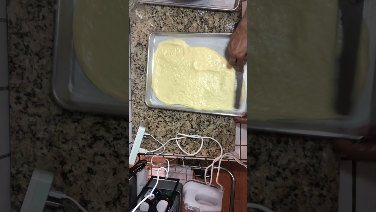 Sponge cake. Separated egg method