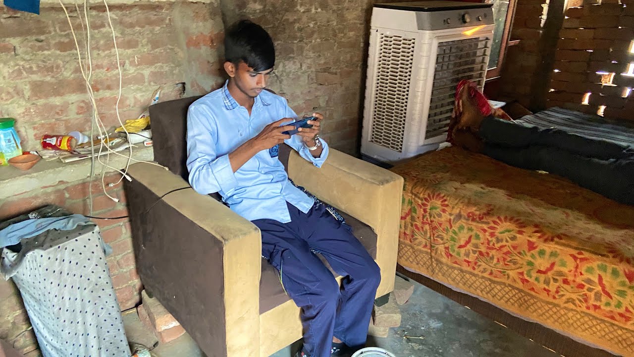 Ye dekho Karan bhai 1v2 custom Khel rha he 😲