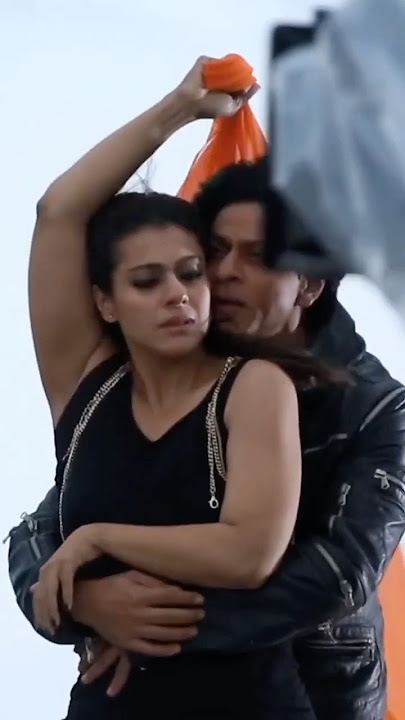 When Shah Rukh & Kajol Look Out for Each Other l  Behind the Scenes