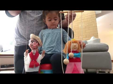 Marionetas con Olivia | Andrés López
