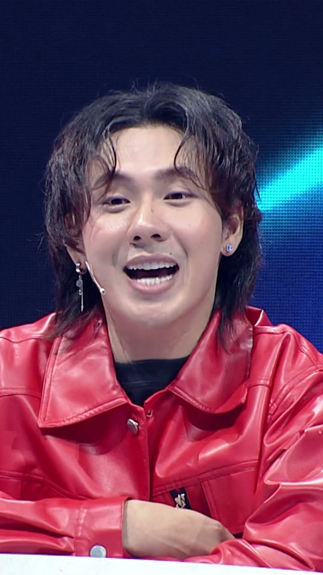 พ่อเป็นสวิตช์ แม่เป็นปลั๊ก #THEMASKSOULMATEหน้ากากคู่แท้