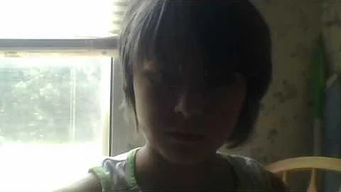 girl who looks cute with fille