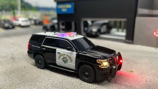 596 Tahoe CHP With Working Lights 1/64