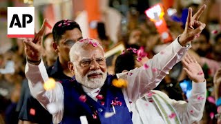 Indian Prime Minister Narendra Modi claims victory in India election