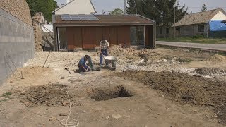 Práce na budovaní miestneho trhoviska sa opäť rozbehli