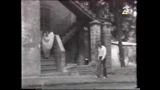 Video voorbeeld van "אושיק לוי - חוזה לך ברח - קליפ 1971"