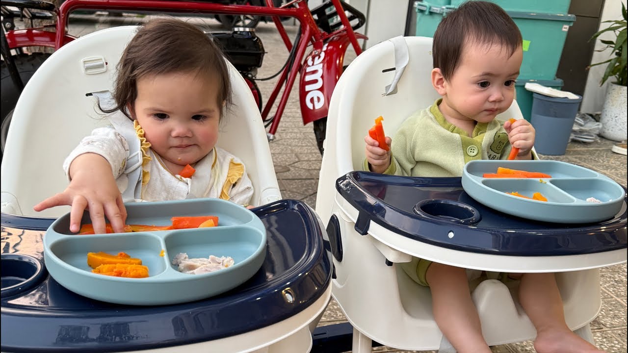 What Are You Eating? 🍕 | Dinner Time Live With the Chea Twins 