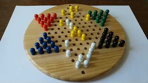 Chinese checkers game  -  game  