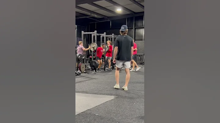 Diego Sanchez 2023 - 315 box squat 1st attempt