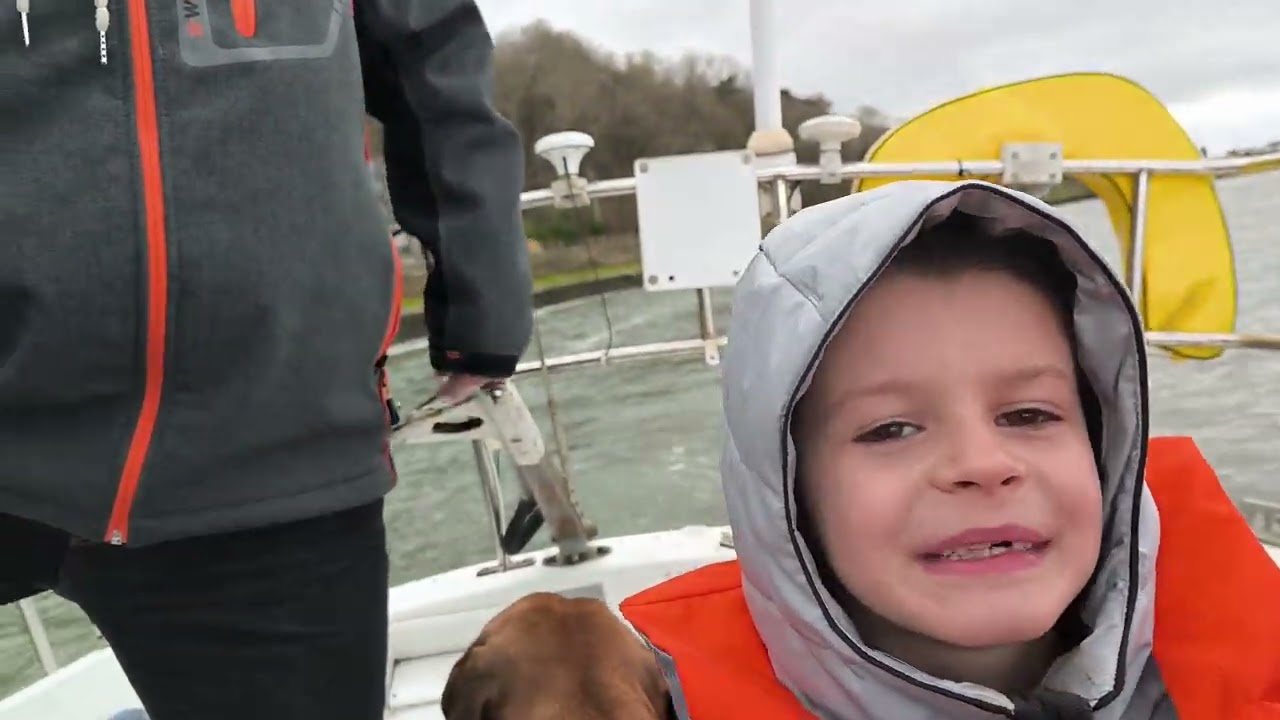 ⁣premier sorti avant d aller récupérer les copains au port