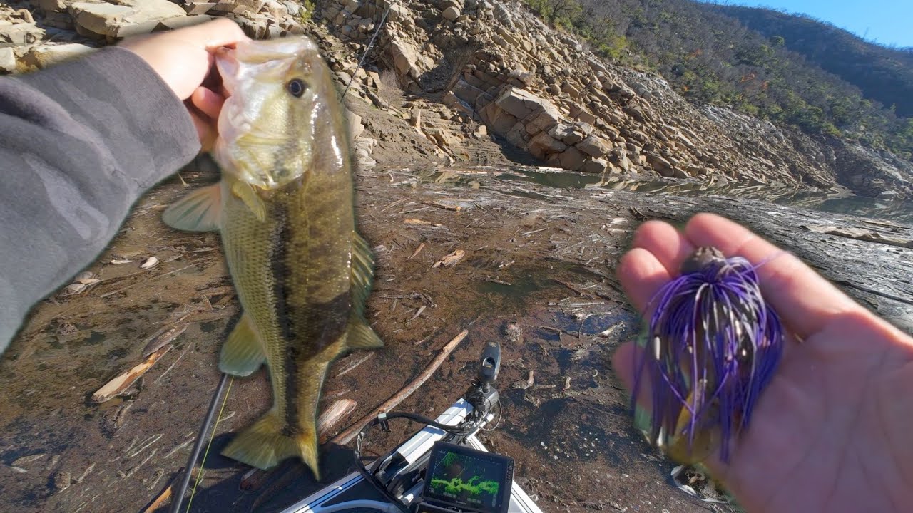 Fishing Steep Canyon Walls with a Purple Jig | Mastering the Fall-to-Winter Transition